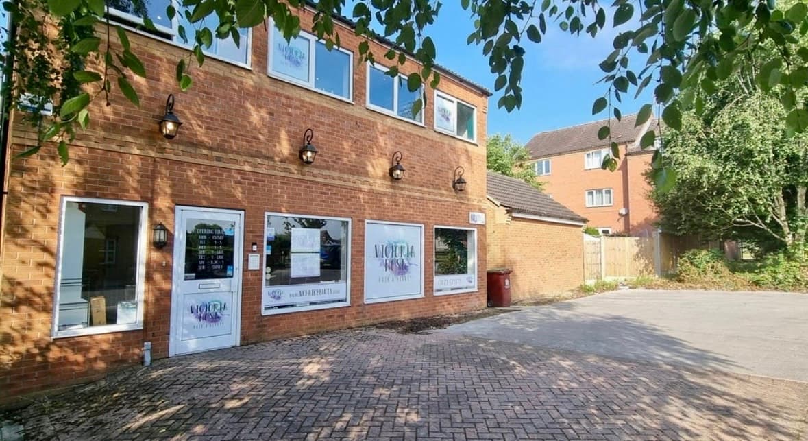 Victoria Rose Salon Exterior