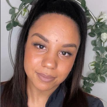 Mica Griffiths - Aesthetic Practitioner 